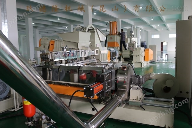 涤纶回收造粒机_化纤回收生产线