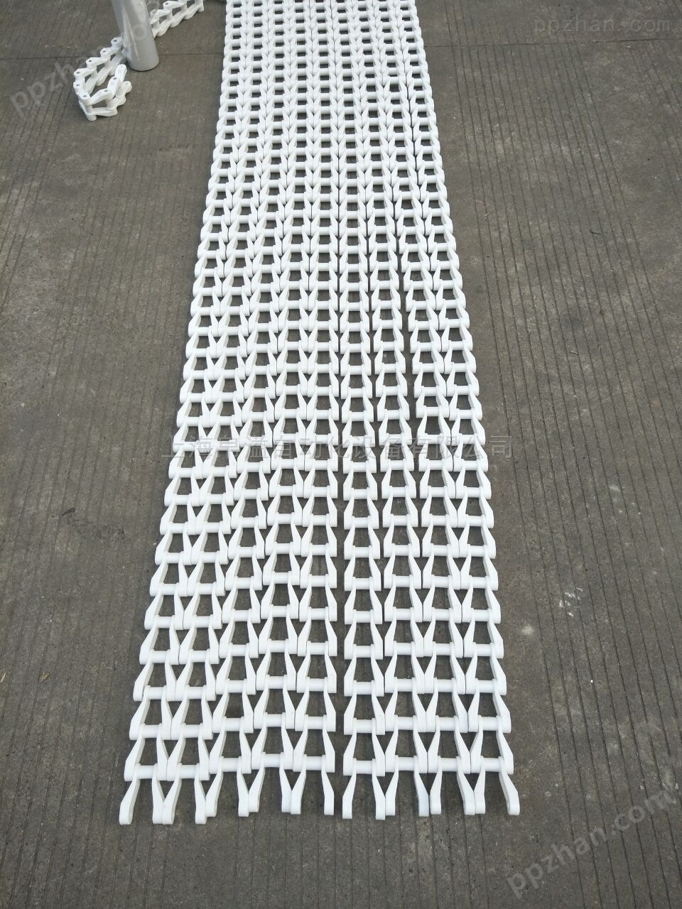 上海帛溢齿形链板输送机安装图纸